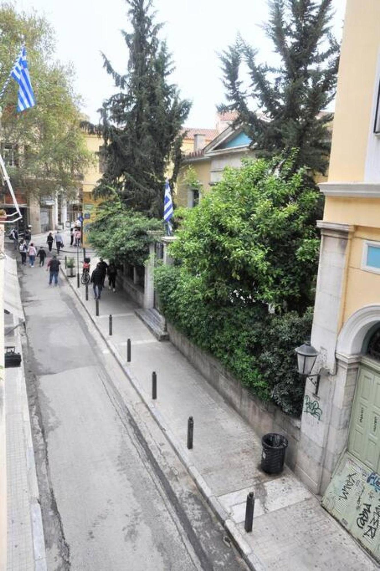 Magnificent Apartment In Plaka Atenas Exterior foto
