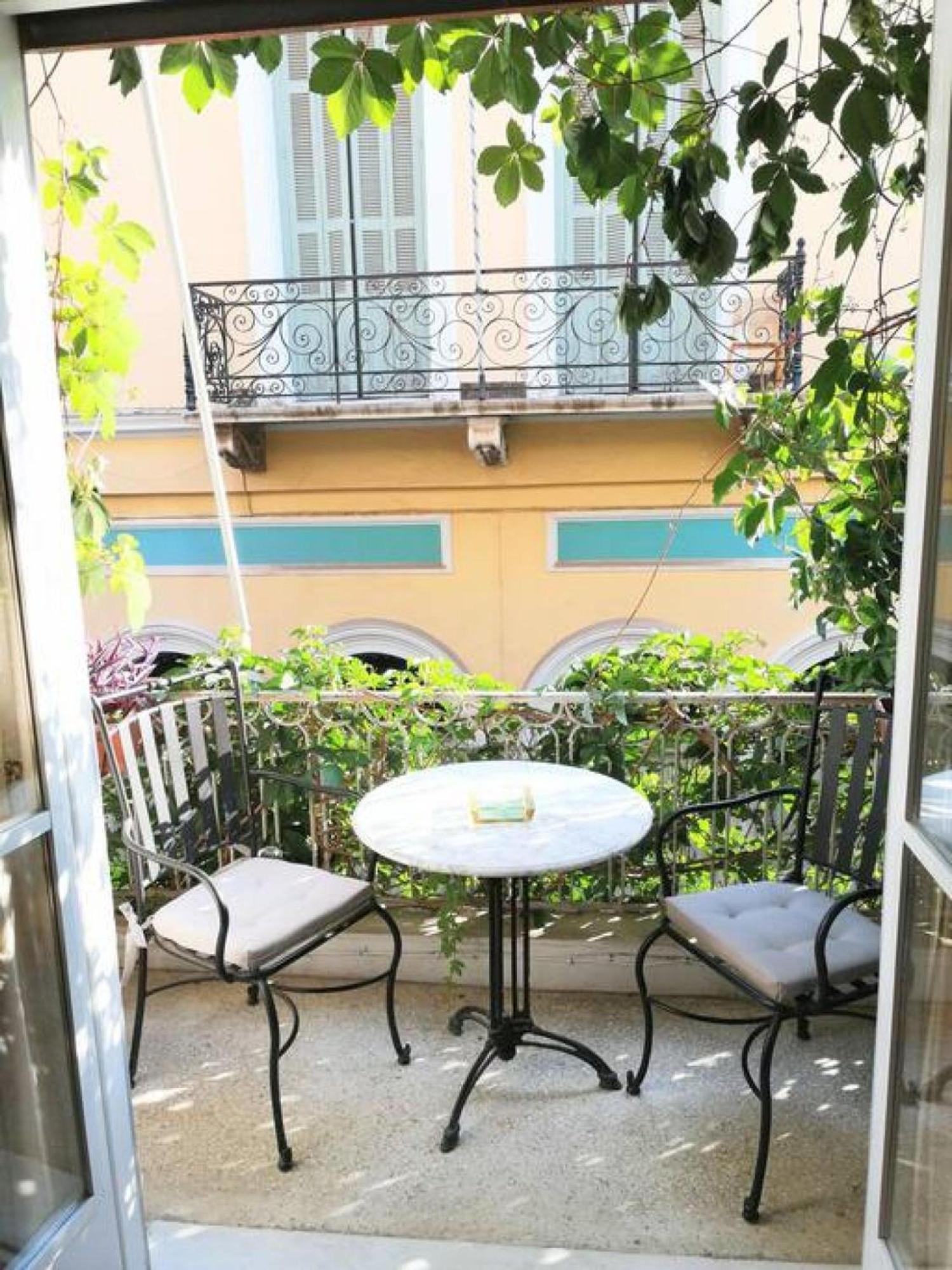 Magnificent Apartment In Plaka Atenas Exterior foto